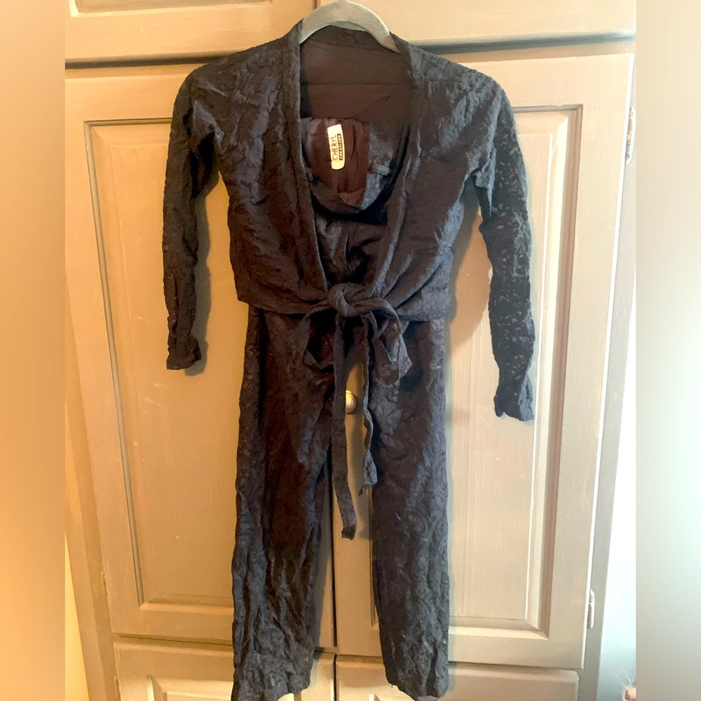 Cheryl creations set. In a size small.